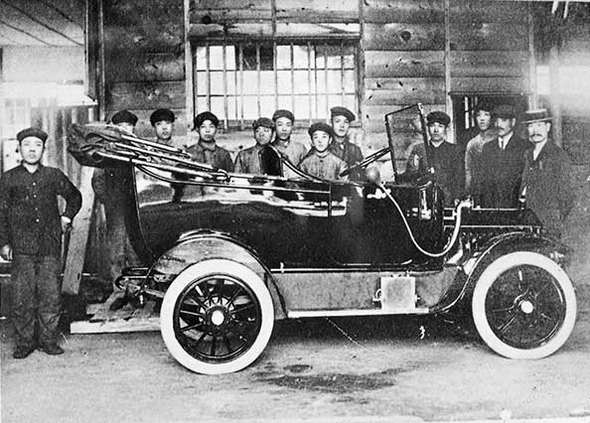 История Nissan История Nissan
