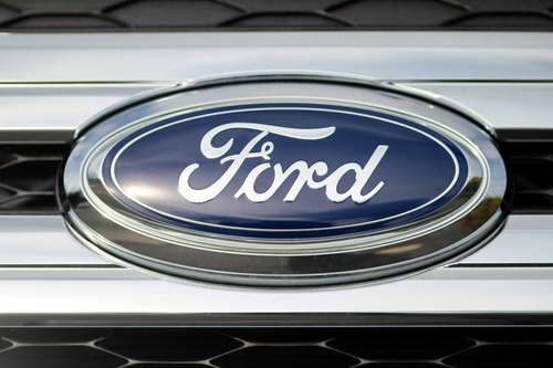 Ford сокращает объёмы производства в России