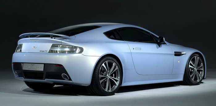 Aston Martin V12 Vantage RS