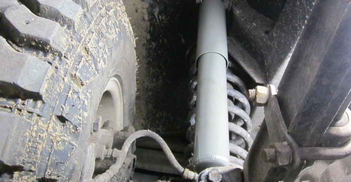 Как правильно заменить амортизатор и его втулки на автомоибле УАЗ