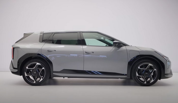 фото Kia EV4