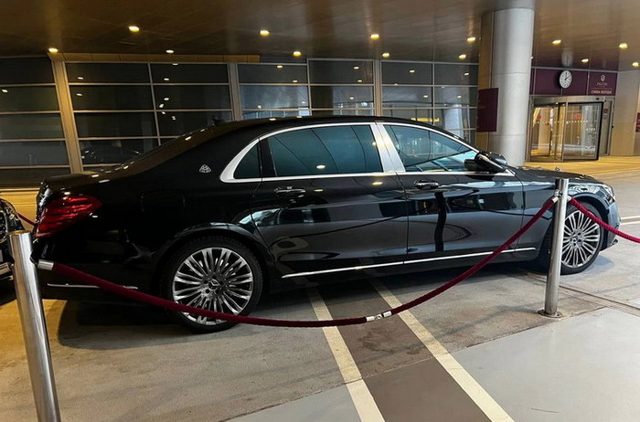 Mercedes W223