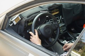 Новый Mercedes C-класса показал свой интерьер