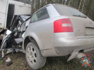 Двое погибших в результате аварии Audi и МАЗ 9 ноября