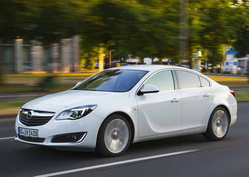Opel Insignia 2014 обзор