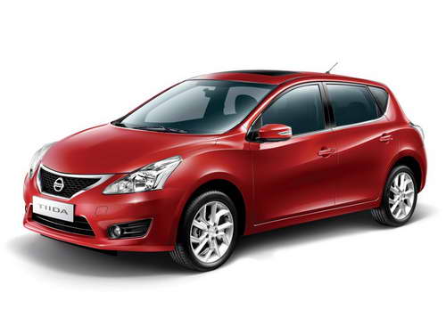 Nissan Tiida - комфорт за разумные деньги