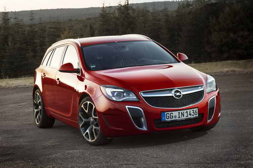 Opel Insignia - стильная "зажигалка"