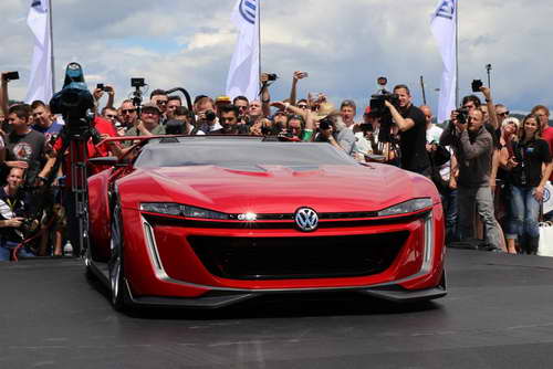 Реальный виртуальный родстер Volkswagen GTI Roadster