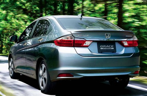 Новый седан-гибрид Honda Grace