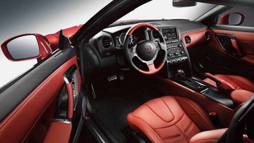 Скорость и доступность – новый спорткар Nissan GT-R 2015