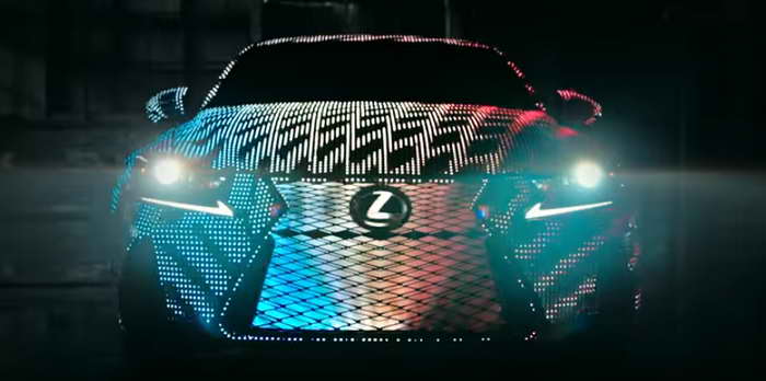 Lexus LIT IS фото машина меняющая цвет