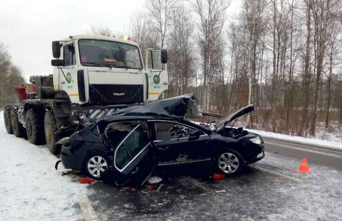Несколько чиновников Гомельского облисполкома погибли в автоаварии под Речицей